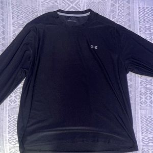 M / Black under armour long sleeve